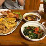 会場近くの店で食べた料理の写真